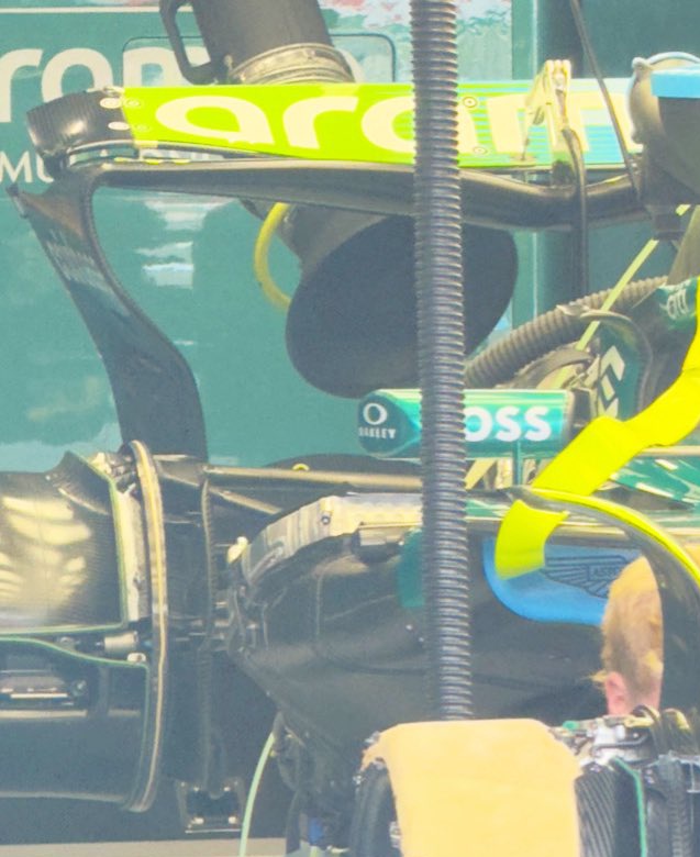 🚨 New rear wing on #AMR25 

#astonmarinf1 #F1 #BelgianGP 

📷 <a href="/AlbertFabrega/">Albert Fabrega</a>