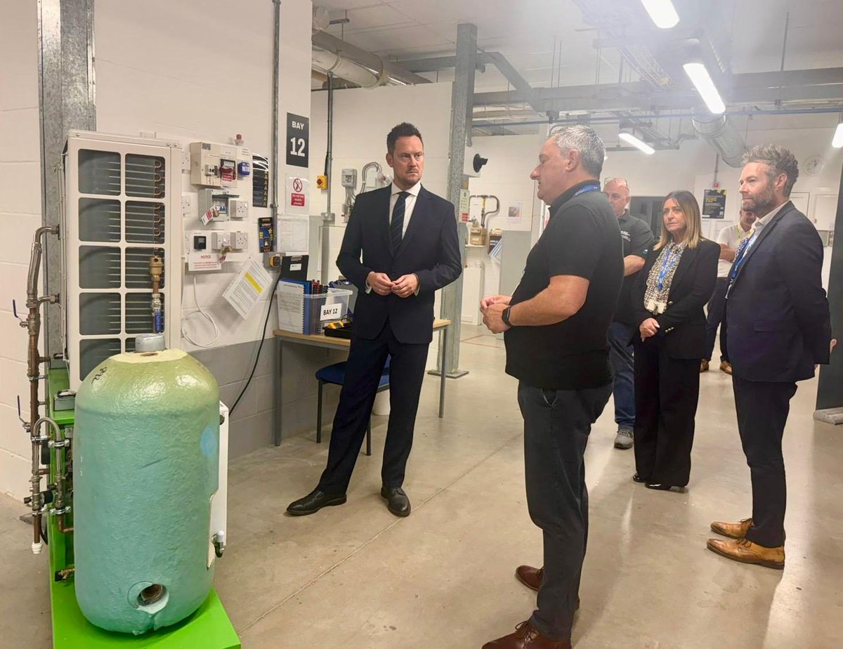 StephenMorganMP's tweet image. Labour is investing in skills for young people so they have more opportunities to learn a trade, earn a wage, achieve and thrive 👇🏻
portsmouth.co.uk/education/poli…