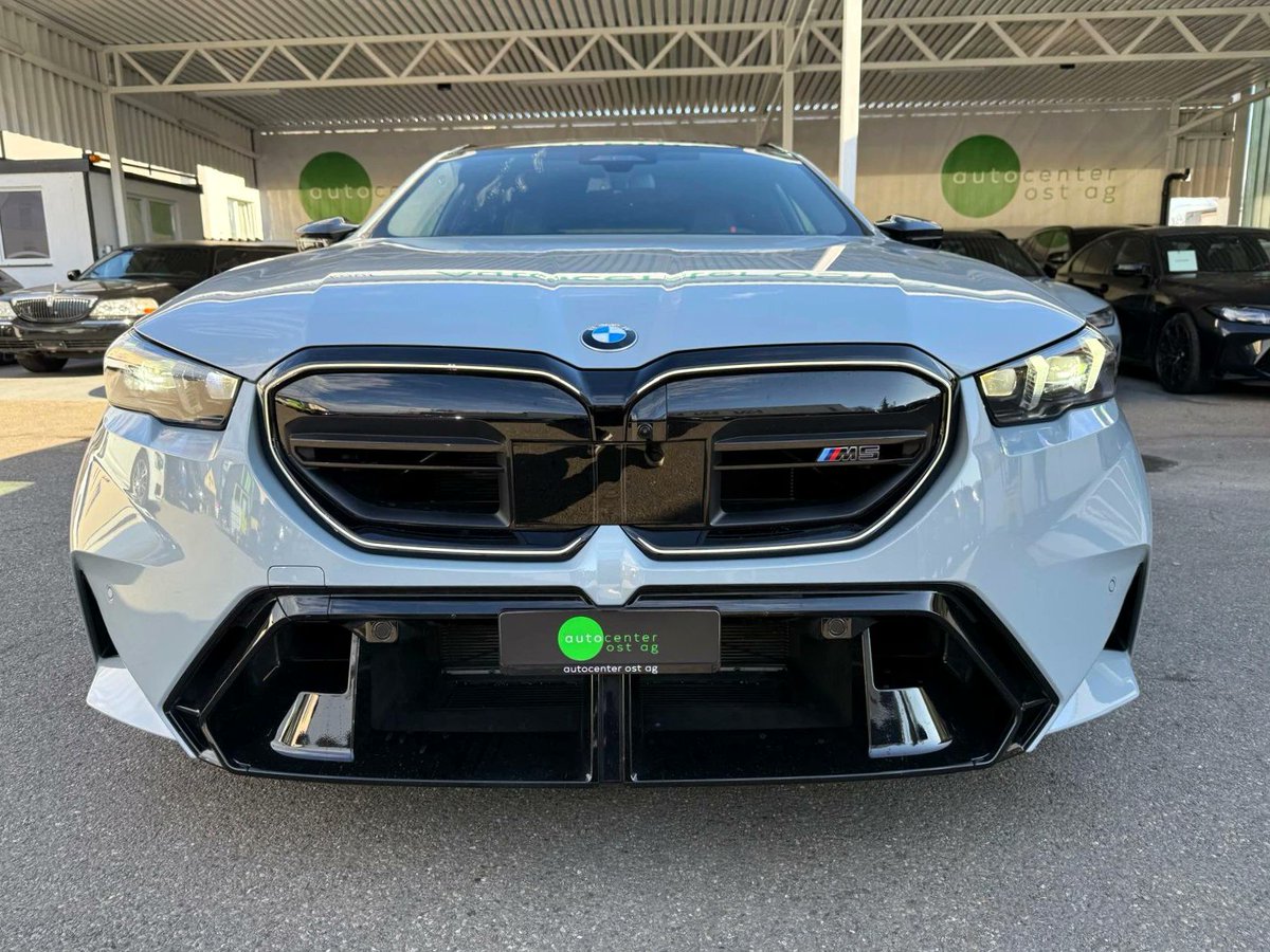 Earlsimxx's tweet image. Brooklyn Grey G99 M5 Touring
