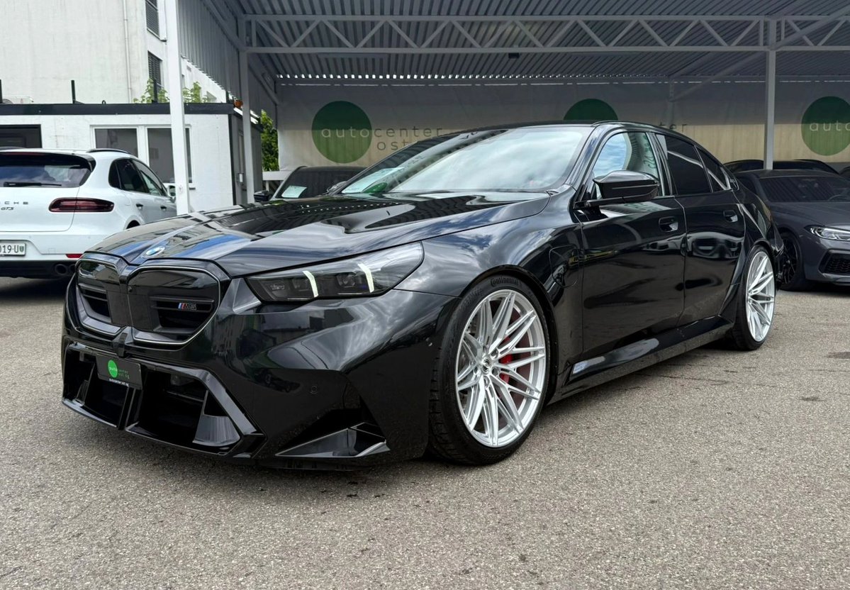Earlsimxx's tweet image. Say no ❌ to black wheels