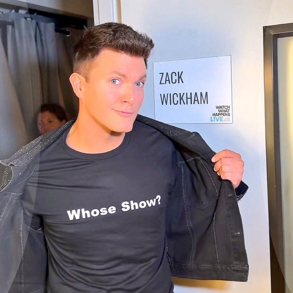 bravooomg's tweet image. Zack Wickham is MUH-essy…and I love it!!
He is doing the lords work and was made for Bravo and #TheValley!!