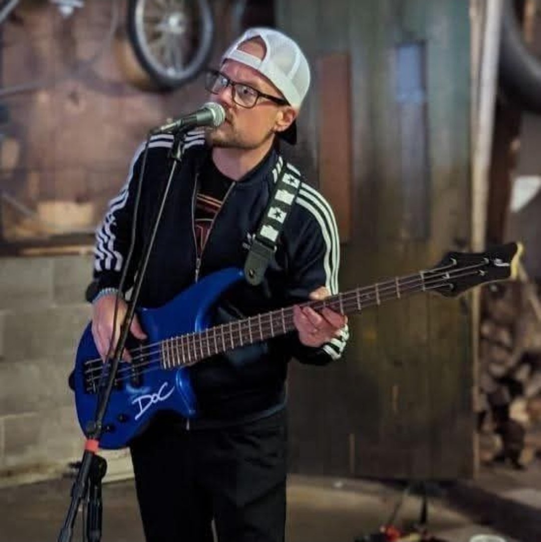 How many of my fellow rappers also play an instrument? 🤔
