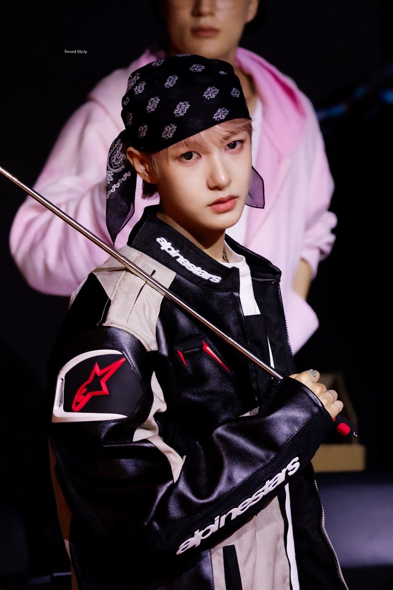 renjunampyeon's tweet photo. 😡😡😤😡😡               💖💗💝💞💓💘
   😡😤😤😡                 ✨☀️💖💕💗✨
    😡😤😤😡                        💕🐾💖
😡😡😤😡😡                 💗💕💗🌸💓
   😡😤😤😡                      💗✨☀️💗 https://t.co/qIb6i6n5D6