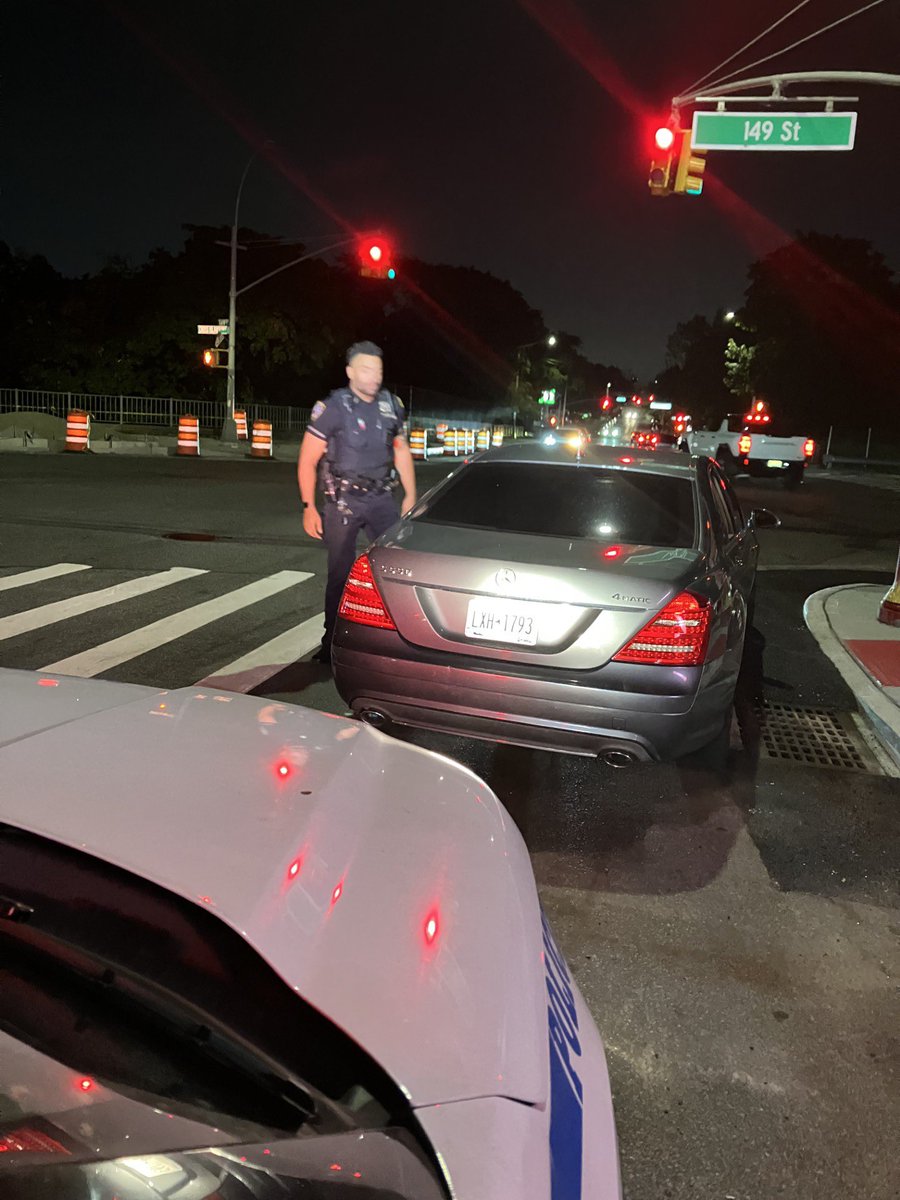 NYPD109Pct's tweet image. Last night in Whitestone Village, summonses were issued for several violations including loud exhaust, missing license plates, obstruction of license plates, disobey red lights, illegal window tints & suspended vehicle registration.