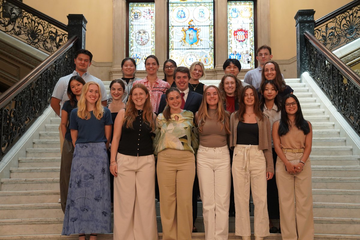 MassEOED's tweet image. Our summer interns got a firsthand look at how policy and economic development intersect during a recent tour of the Massachusetts State House!

Interested in joining the fun this fall?  There are only a few days left to apply for the Fall 2025 Internship Program, which roles…