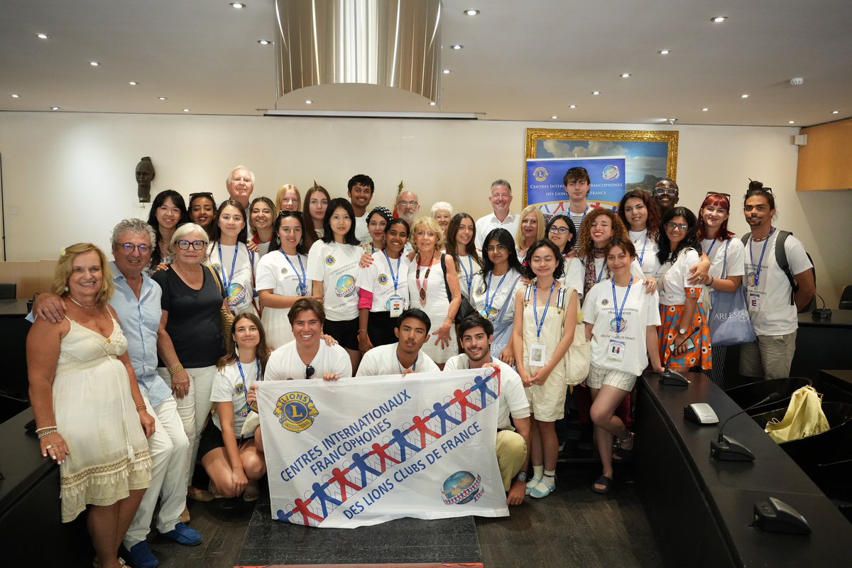 Notre ville a eu le plaisir de recevoir une trentaine de jeunes venus de plus de 20 pays dans le cadre des Centres Internationaux Francophones, une initiative portée par l’Association des Lions Clubs de France.