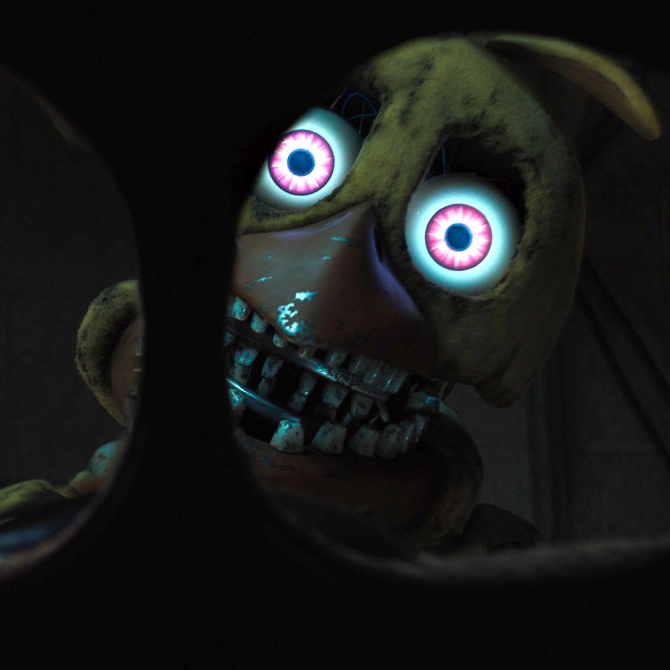 DeducerFNAF's tweet image. New 'FIVE NIGHTS AT FREDDY'S 2' Behind the Scenes of the Office!! 👀‼️
as well as HD image of Withered Chica...
#FNAF #FNAFMovie #FiveNightsAtFreddys #FNAF2 #FNAFMovie2