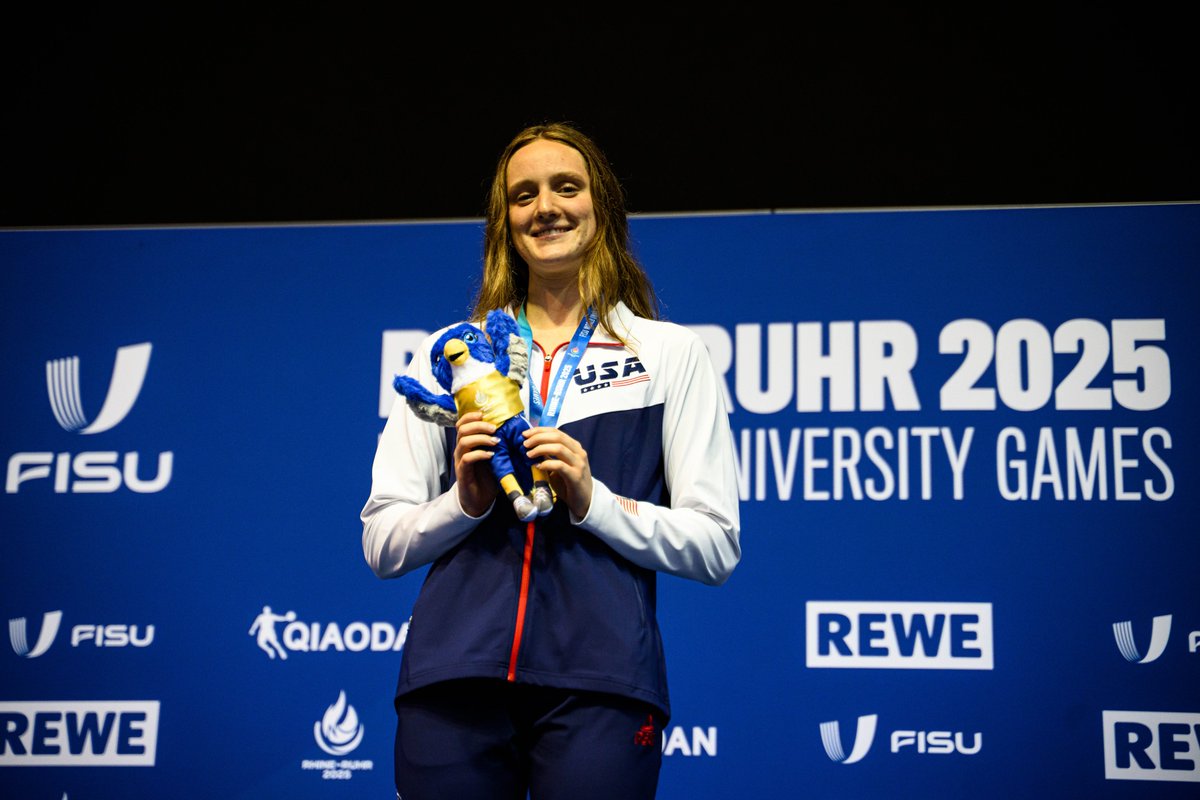 cavalierinsider's tweet image. #UVa swimmers win 19 gold medals at the World University Games in Germany. tinyurl.com/yxfn54z5