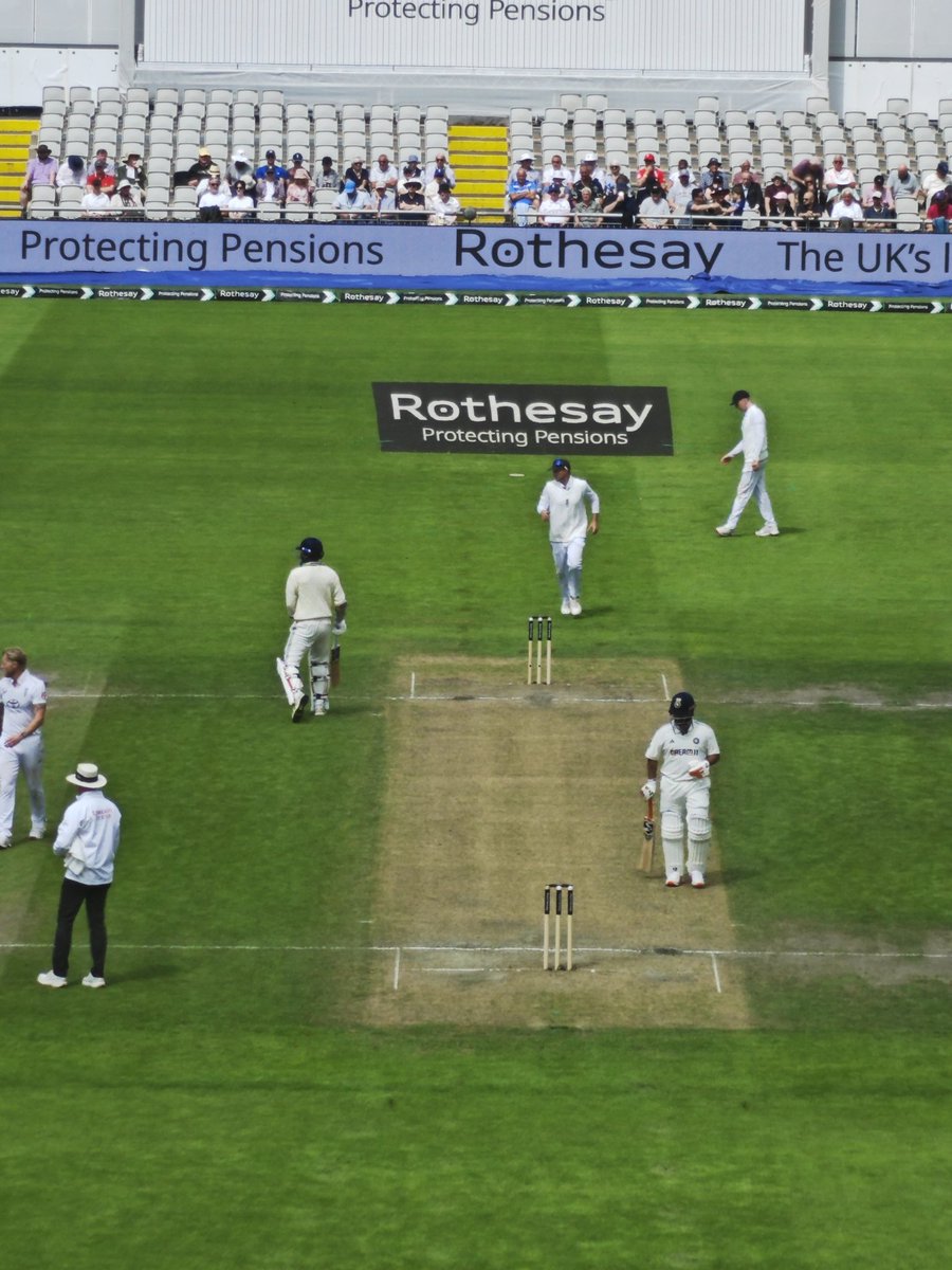 chitta2019's tweet image. If anyone dares say “England plays with spirit,” I’ll laugh in their face