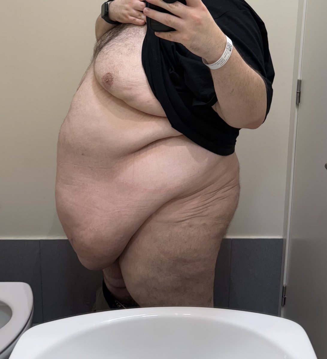 xbeautifulmessx.bsky.social (@xbeautifulmessx) on Twitter photo 