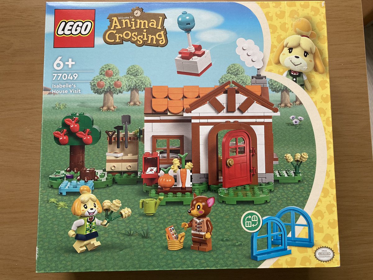 retrokrazy's tweet image. Last night I completed the Animal Crossing ‘Isabelle’s House Visit’ Lego set & it’s so cute. 🥹❤️ The inside parts can be placed how you want, & the outside is customisable too, including brown windows if you want. Isabelle & Fauna are so cute!💖#AnimalCrossingNewHorizons #Lego