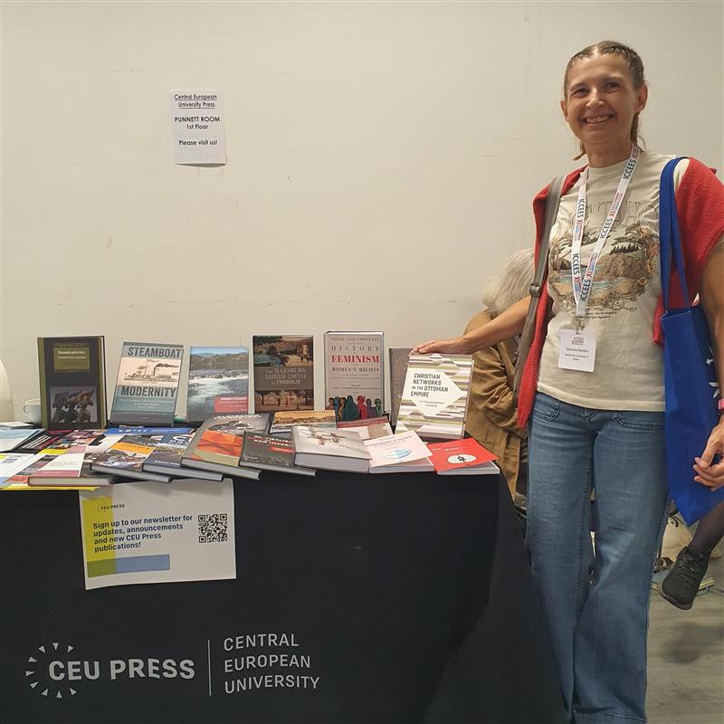 CEUPress's tweet image. Lovely to meet Eleonora Naxidou, one of the editors of 'Christian Networks in the Ottoman Empire
A Transnational History' at #ICCEES World Congress today!
Read more about this expansive volume👉aup.nl/en/book/978963…