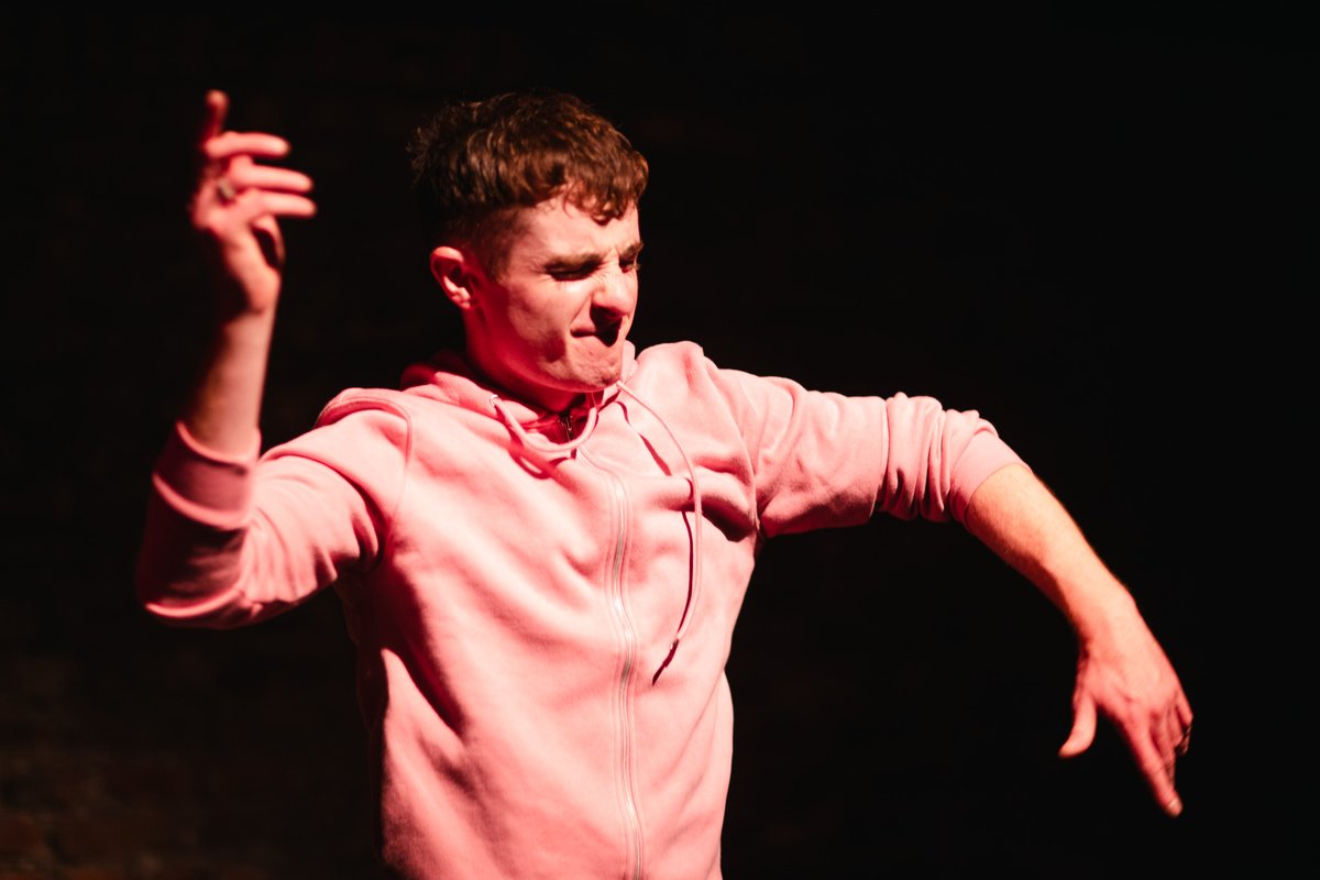 smockalley's tweet image. Fancy a laugh and some culture on your lunch break? We're delighted to offer a 1PM performance of DANNY RYAN tomorrow (Fri 25th Jul)!
“Whos that!? He’s so fine! Me-oh-my, its DANNY RYAN!”
🎭 DANNY RYAN
📅 Tonight and Fri 8PM + 1 PM Friday
🎟️ shorturl.at/r9PCR