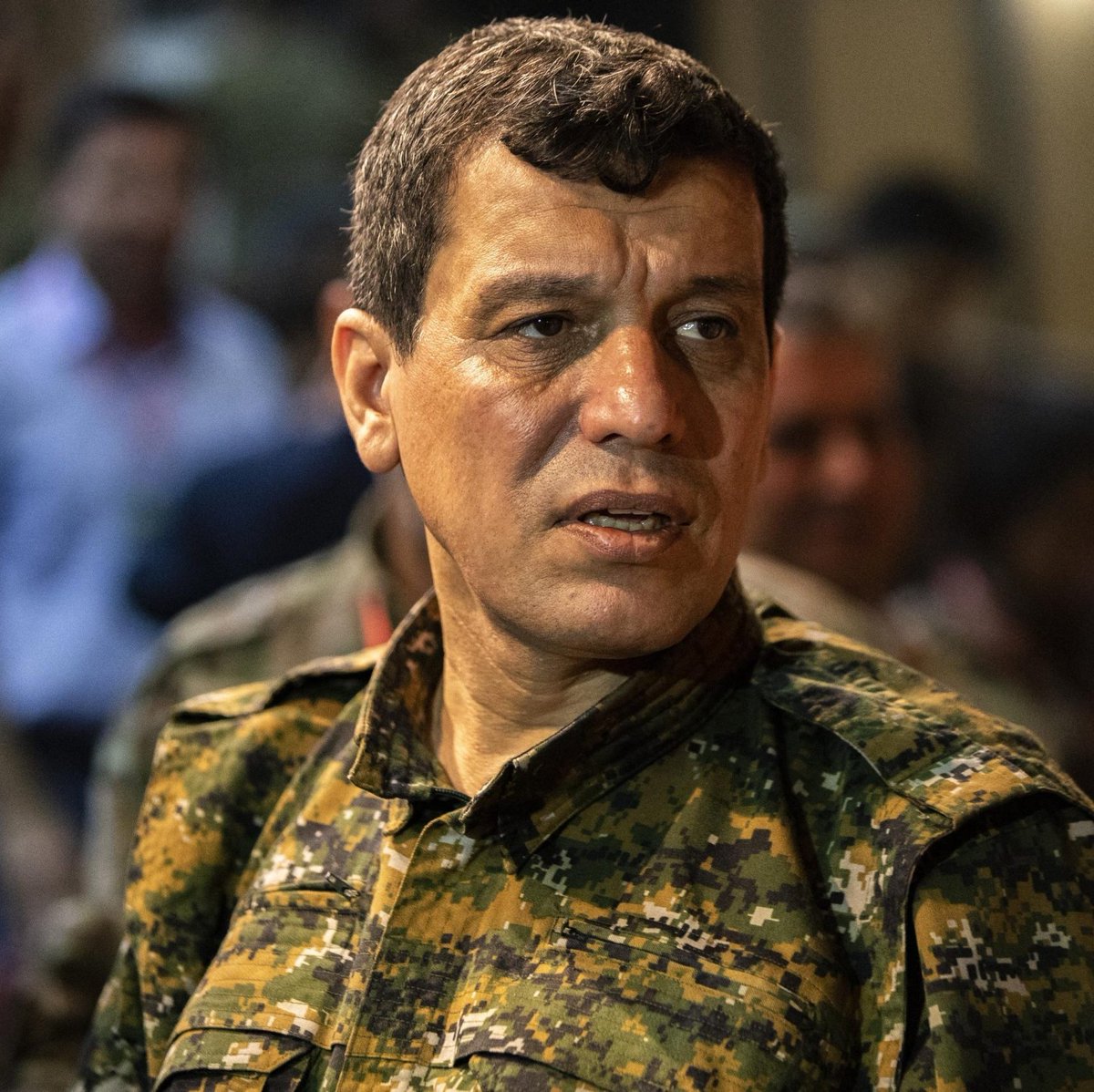 AbuKhal95989216's tweet image. الأكراد لم يخسرو معركة في تاريخ أجعل رئيسهم حكومتهم يطلب مفاوضات منك هي الجنرال هي نبداء ⏳️💛✌️
#قسد