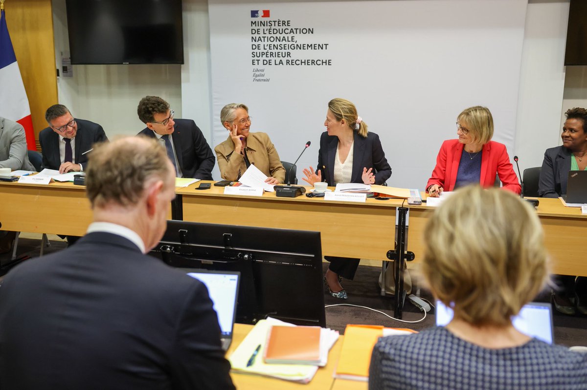 Avec <a href="/Elisabeth_Borne/">Élisabeth BORNE</a> <a href="/PhBaptiste/">Philippe Baptiste</a> et <a href="/VeroLouwagie/">Véronique Louwagie</a>, nous étions réunis au <a href="/education_gouv/">Ministère Éducation nationale</a> pour présenter le plan de régulation de la qualité des formations professionnelles.

Nous sommes mobilisés pour lutter contre les fraudes et garantir des parcours d’excellence aux apprentis