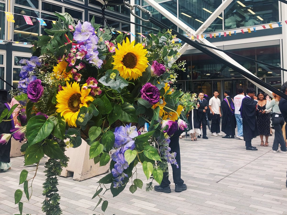 LSE100 (@thelsecourse) on Twitter photo 🎓 Happy Graduation week to the Class of 2025 🎓
Time has flown since we first welcomed this undergraduate class to their LSE100 seminars back in their first year at the School - well done to everyone on their hard work, and we wish them all the best for the future! 🎓 Happy Graduation week to the Class of 2025 🎓
Time has flown since we first welcomed this undergraduate class to their LSE100 seminars back in their first year at the School - well done to everyone on their hard work, and we wish them all the best for the future!