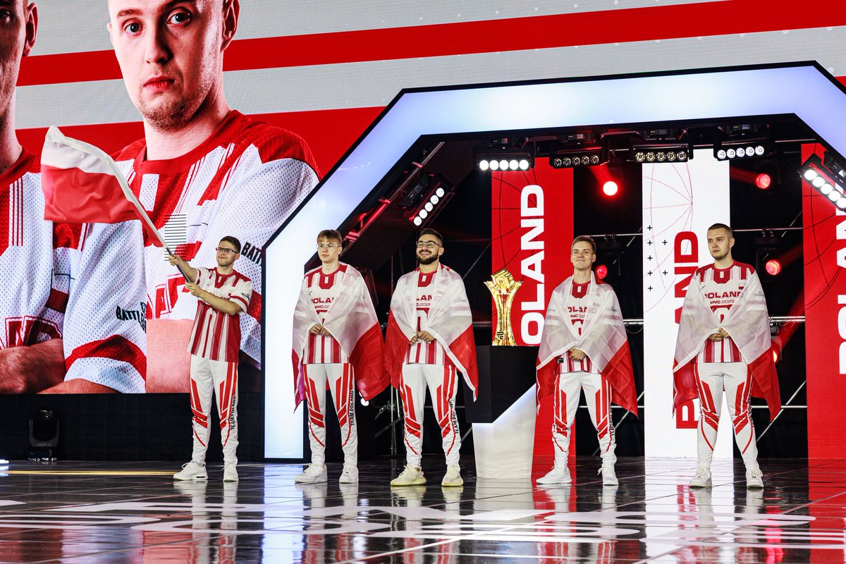 MarcelekPUBG's tweet image. FINALS BABY