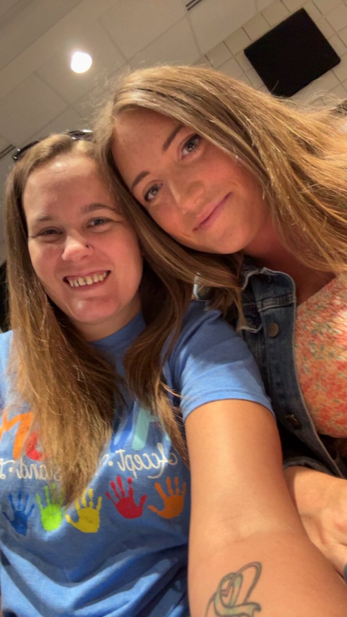 agilliard32's tweet photo. Found one of my favorites!! Ready for a fun filled day! @NewtonCoSchools 
#t4tUNLOCKTHEMAGIC
#T4T2025
#NCSACHIEVES https://t.co/eBASjzcduL