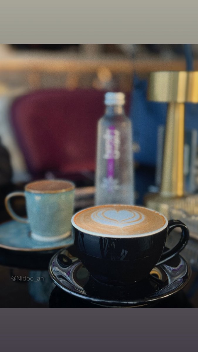 Nidoo_an's tweet image. ♥️♥️.
أميل عليه وتسندني كتفه وكأنه الإتكاء من كل شي
#قهوة_المساء
#الخميس_الونيسᅠ
