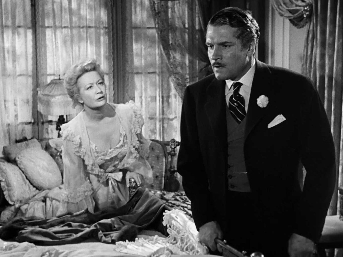 hazelflag's tweet image. One movie a day for 365 days. 205/365. The book is good, the movie is better. Such is the case for Wyler&apos;s Carrie, in which Laurence Olivier falls for a younger woman, loses everything, and ends up in the poorhouse. And you know why? He&apos;s married to bad, bad, bad Miriam Hopkins.