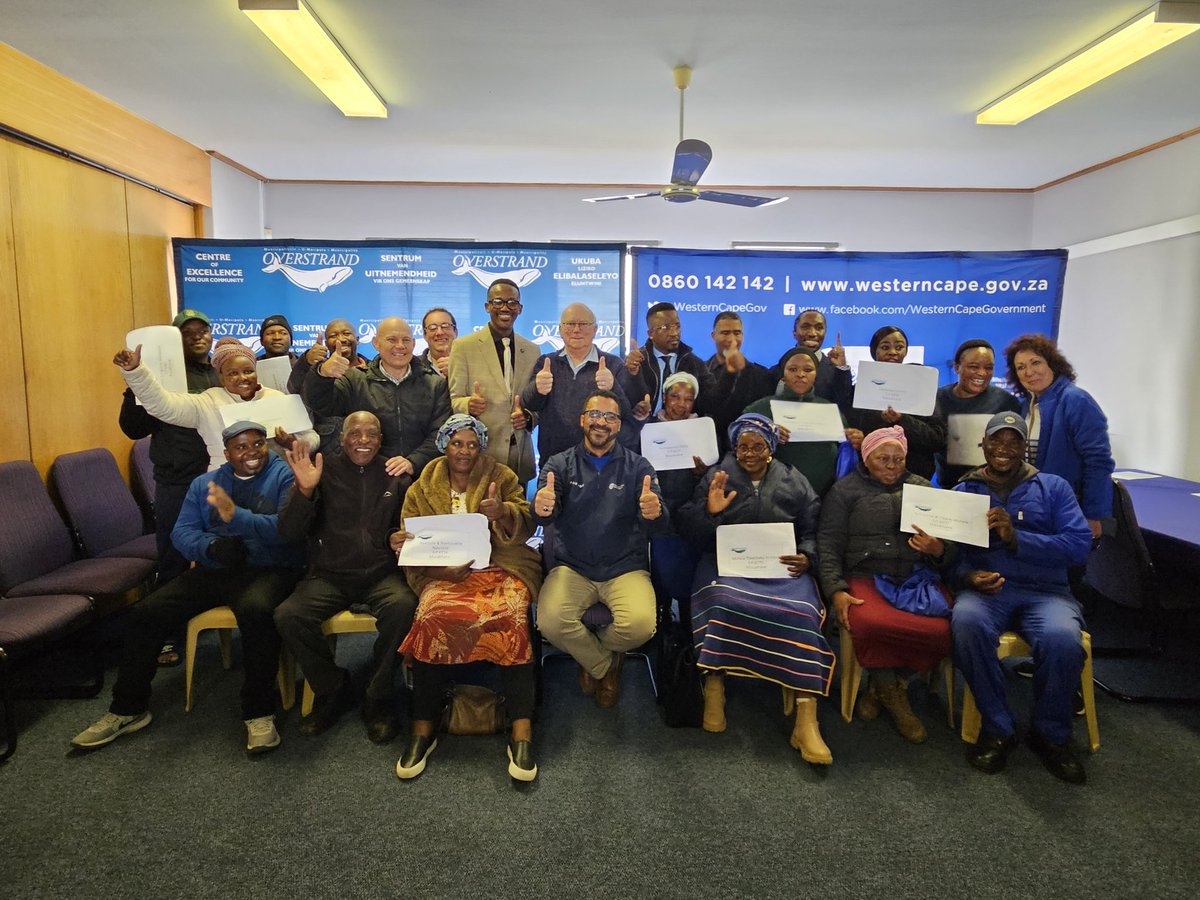 Min_TSimmers's tweet image. I am very grateful that we were able to hand over title deeds to 15 beneficiaries of the R58m housing project in Masakhane which delivered 295 housing units.
To own a home gives you dignity and it helps build a better future!
#Infrastructure #ForYou