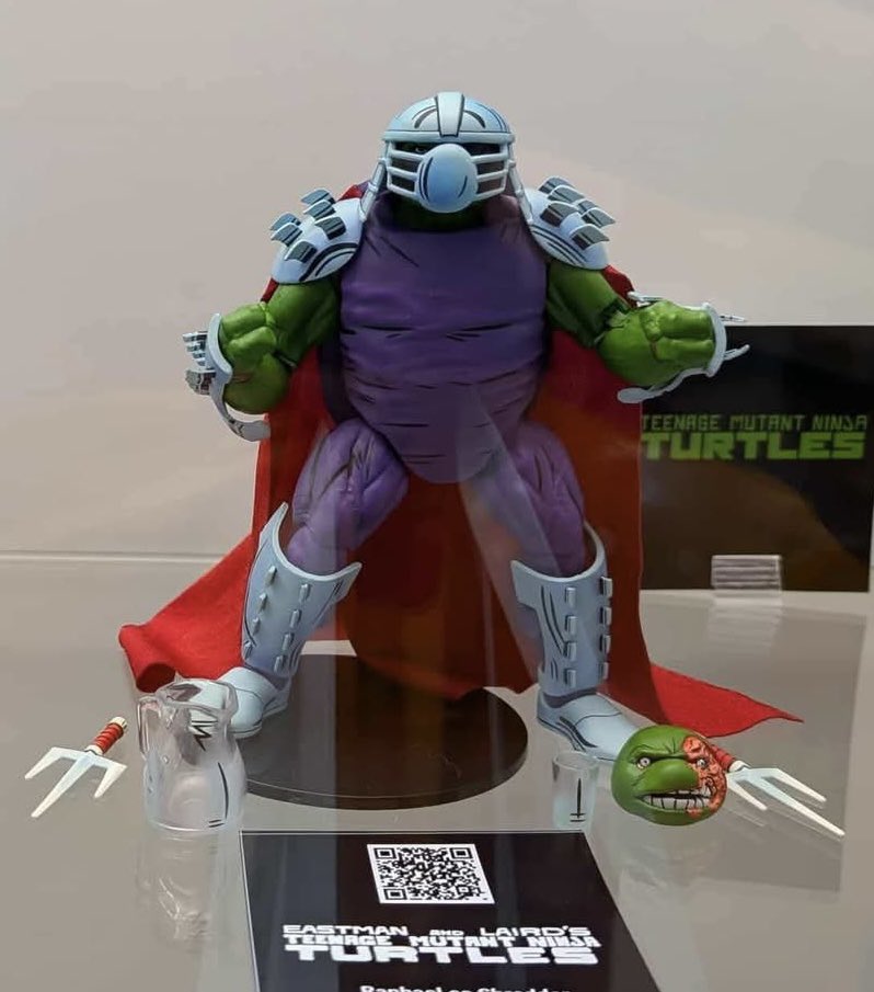 JesseWittenrich's tweet image. I can't believe they're doing Raph disguised as a Bionicle