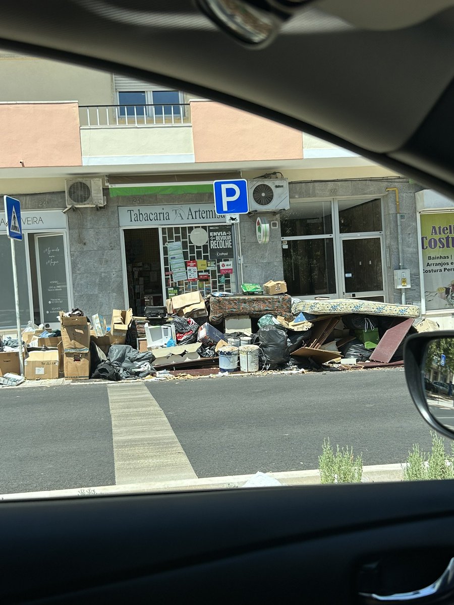 ppanastacio's tweet image. Lisboa de Moedas. Agora mesmo.