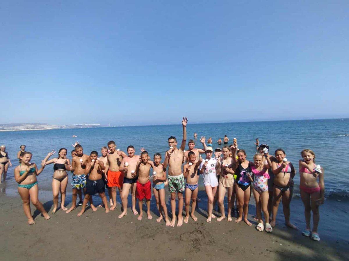 CyprusinUkraine's tweet image. Цьогоріч,як і роки поспіль,Кіпр🇨🇾приймає укр.🇺🇦дітей -жертв триваючого незакон.вторгнення, у горах Троодос за Програм.гостинності Міністерства освіти🇨🇾@cymoec .Море,гори,їжа,зустрічі,ігри,відкриття…щасливі обличчя дітей мовлять більше,ніж слова #StandWithUkraine @kladoastinomias