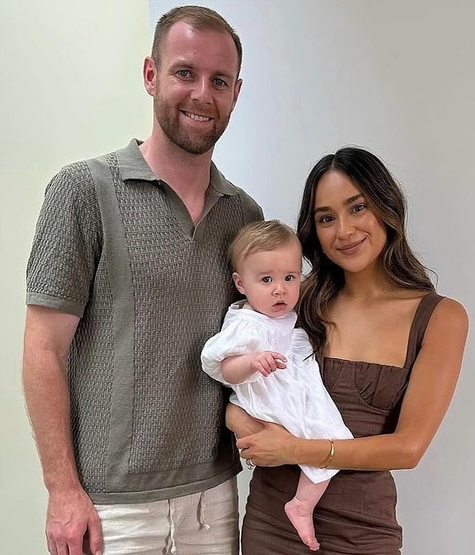 Dylantombides's tweet image. #RealLifeStories
"Footy star Sam Docherty says he feels privileged to have been diagnosed with testicular cancer twice - as he makes teammate break down in emotional goodbye" from Daily Mail
dailymail.co.uk/sport/afl/arti…
#WeAreDT38