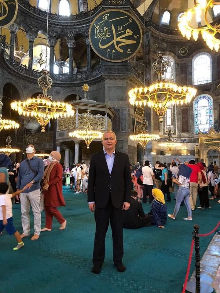 Fatih’in emaneti, 
Fethin kutlu sembolü,
#Ayasofya’nın 86 yıl sonra zincirlerini kırıp ibadete açılmasının 5. yıldönümü.
Hamd olsun,
Mübarek olsun.