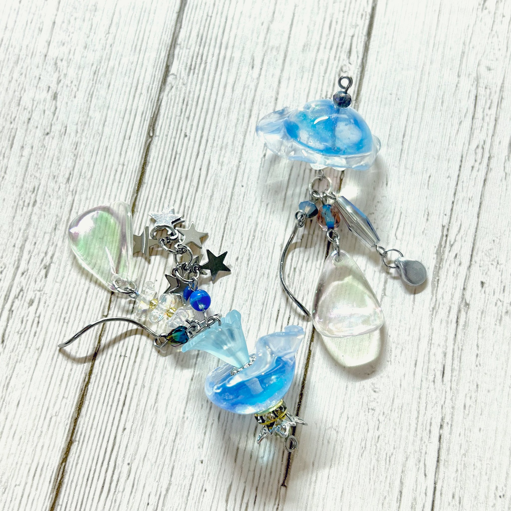 【MIKYU様】1124.天然石　トルマリン　星空　じゃれ猫　レジン　チャーム No. 5 レジン✖️天然石 ハンドメイド キーホルダー チャーム 桜