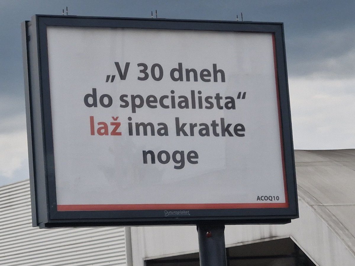 Turinek's tweet image. Osel gre samo enkrat na led, Slovenec pa je šel že velikokrat, ker so nam zimski športi blizu 🇸🇮😢🎿⛸️
