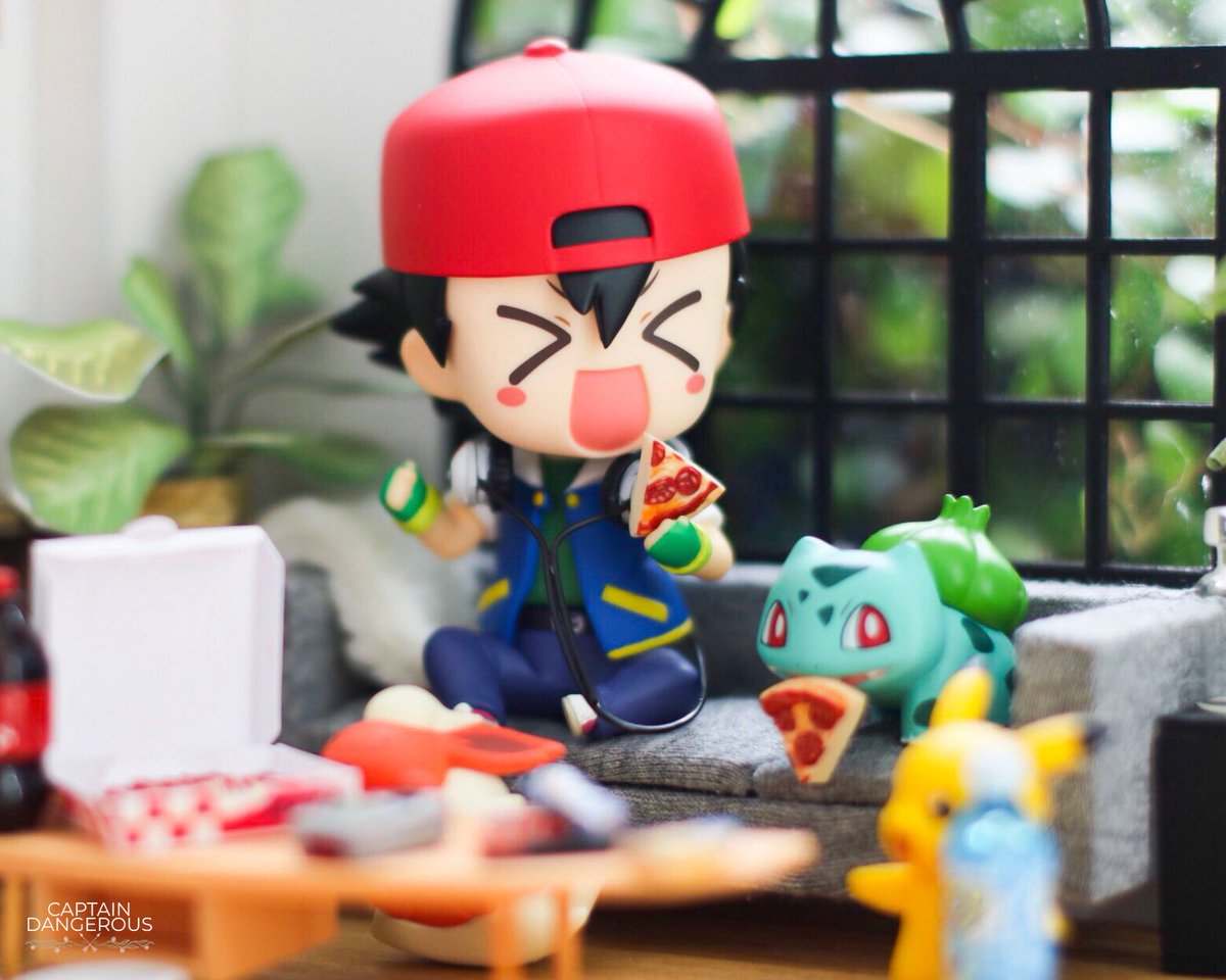 CaptDangerous64's tweet image. Pizza time! 🍕🥤#Pokemon