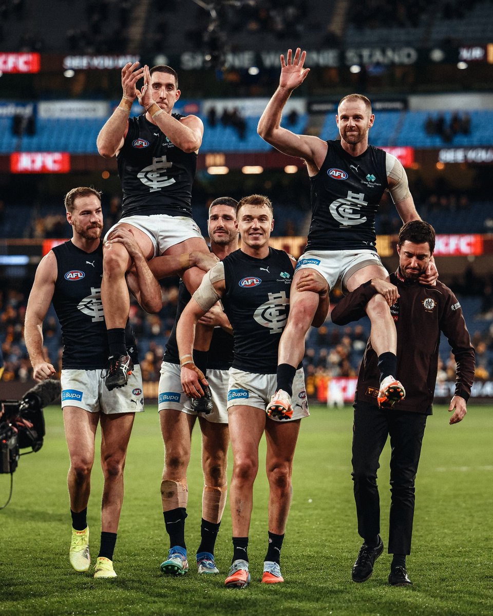 CarltonFC's tweet image. Mates for life 🤝