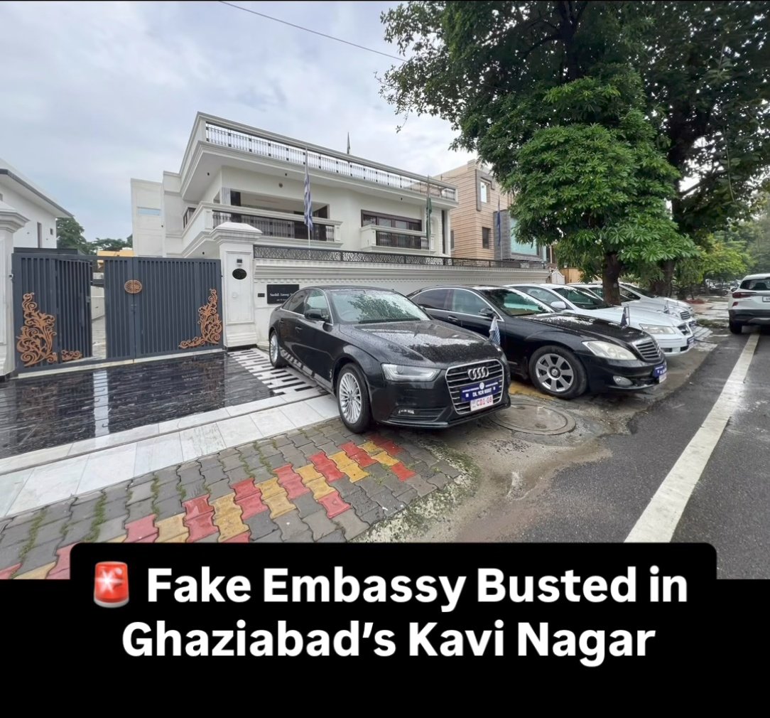 mrtechsense's tweet image. This guy was running a FAKE EMBASSY of West Arctica in Uttar Pradesh WTFFF 😭