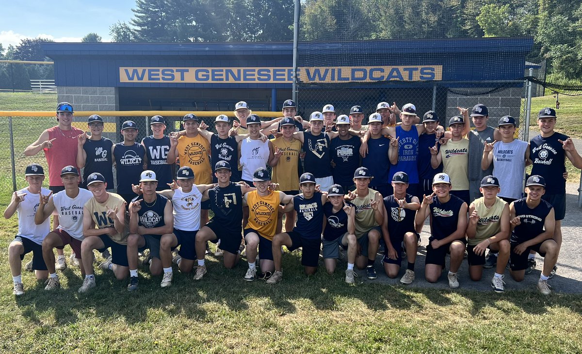Everyone’s favorite day of camp…Tank-top Thursday!!! 🤘⚾️ThePACK⚾️🤘