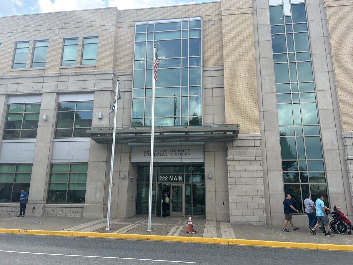LoriKerseyWV's tweet image. I’m in Beckley this morning for a hearing in the lawsuit against the state BOE regarding school vaccines. It’s a big week for legal proceedings about the governor’s executive order