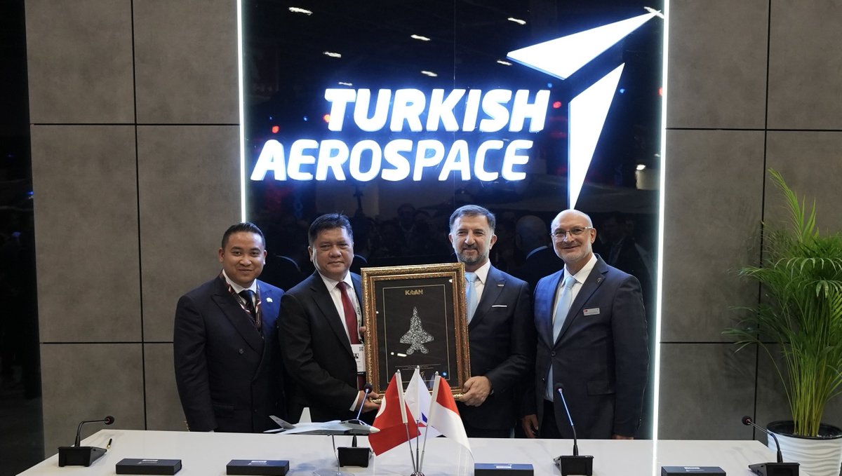 TUSAS_EN's tweet image. We have signed a significant agreement with Indonesia for the KAAN project. The agreement signed with PT Republik Aero Dirgantara and PT Dirgantara Indonesia covers the procurement of 48 KAAN Turkish Fighter along with cooperation in production engineering and technology sharing.