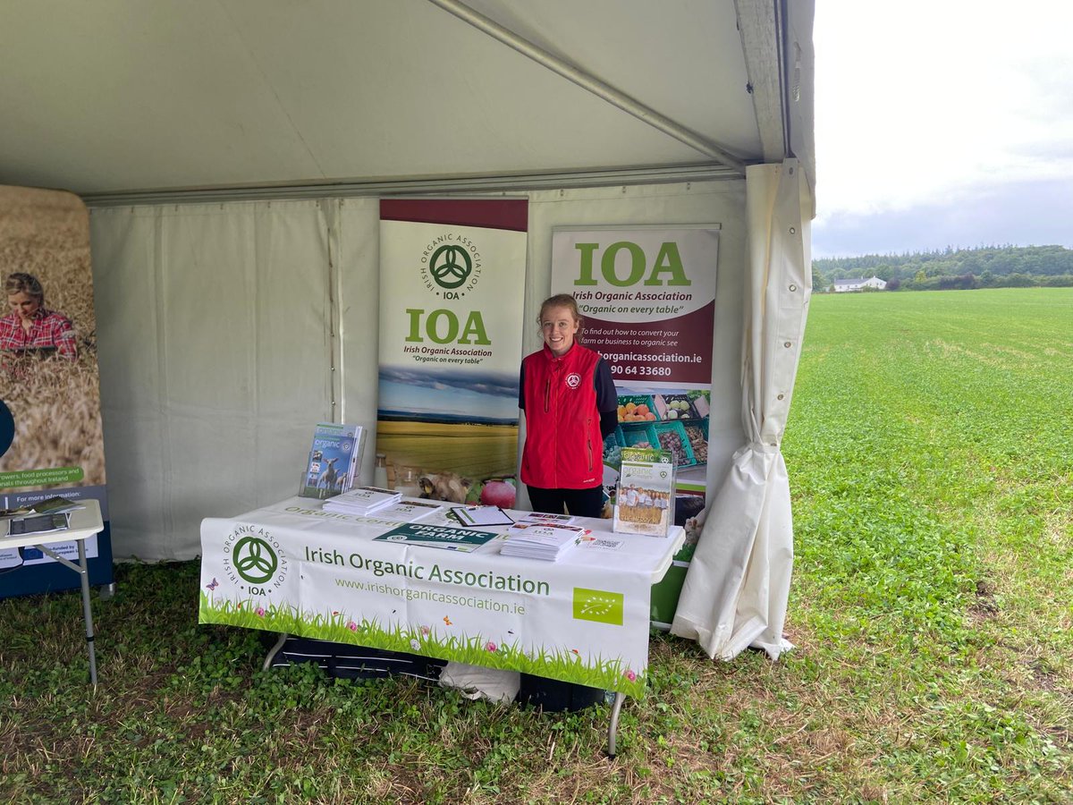 Irish Organic Association (@irishorganica) on Twitter photo Lots to learn about organic cropping with Emmet Dunne <a href="/TeagascOrganics/">TeagascOrganics</a> farm walk in Co Laois this week. From fertility-building with green manures☘️ using tillage crops in rotation to support high value veg 🥕🥔, weed & pest mgt & markets there was much to consider. With thanks👏 Lots to learn about organic cropping with Emmet Dunne <a href="/TeagascOrganics/">TeagascOrganics</a> farm walk in Co Laois this week. From fertility-building with green manures☘️ using tillage crops in rotation to support high value veg 🥕🥔, weed & pest mgt & markets there was much to consider. With thanks👏