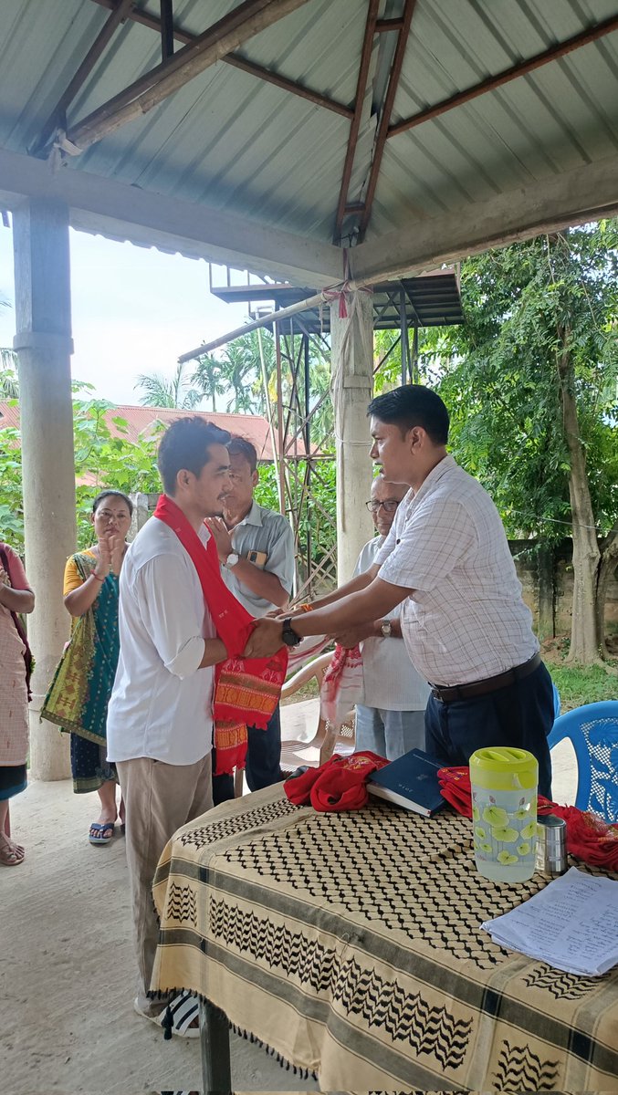 AugustineEnghee's tweet image. Booth committee formation at Kheroni Nepali Basti - a significant step towards grassroots empowerment and community mobilization. Strengthening local leadership, one booth at a time! 
#GrassrootsPolitics #BoothLevel