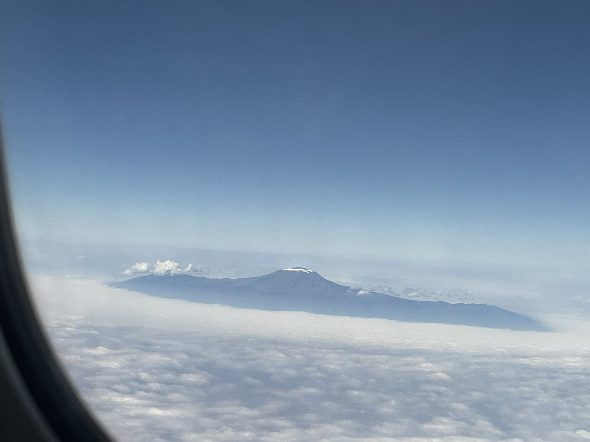 de_enginiya's tweet image. I saw this mountain from the sky. Who can guess its name?