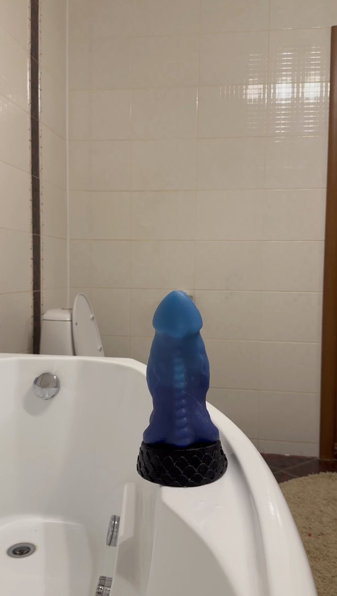 Mein neuer Freund übrigens <a href="/FlowersRonnie/">Ronja Räubertochter</a>