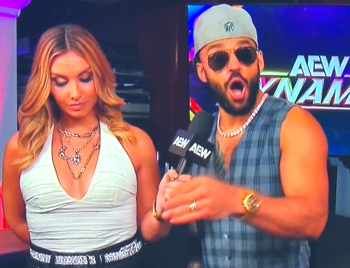 oralcarter's tweet photo. #AEWDynamite 7/23/25
#AliciaAtout interviews 🎤 #AEW’s top antagonist #Ricochet
It doesn’t look like a pleasant assignment 😂 https://t.co/mU6fREqyga