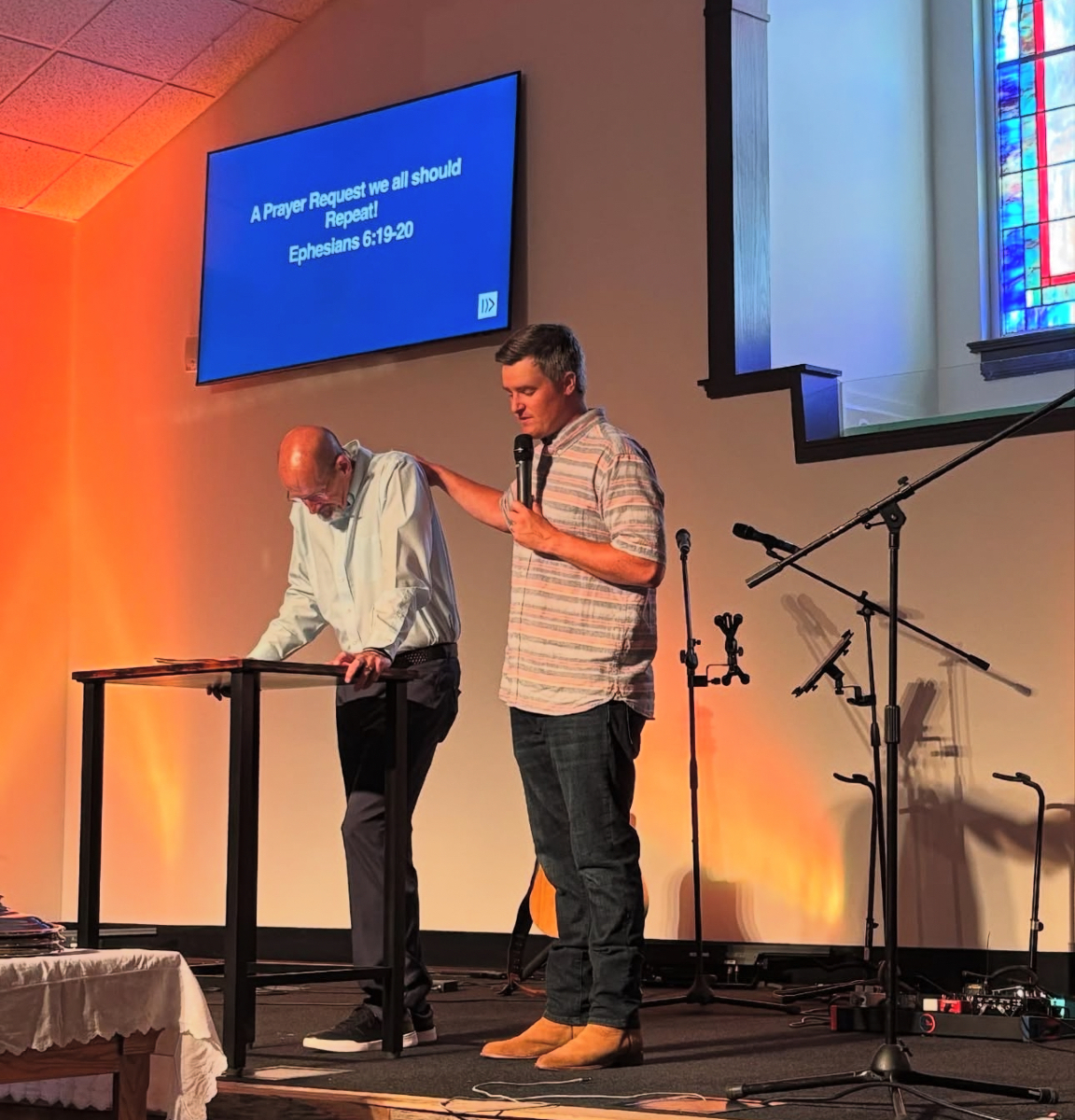 NAMB_SBC's tweet image. Our Vice President of Evangelism, Tim Dowdy, loved getting to be with Mansfield Baptist Church in Georgia to encourage them to pray for and reach the spiritually lost in their community. 🙏
Our team loves nothing more than being with amazing churches across our Southern Baptist…