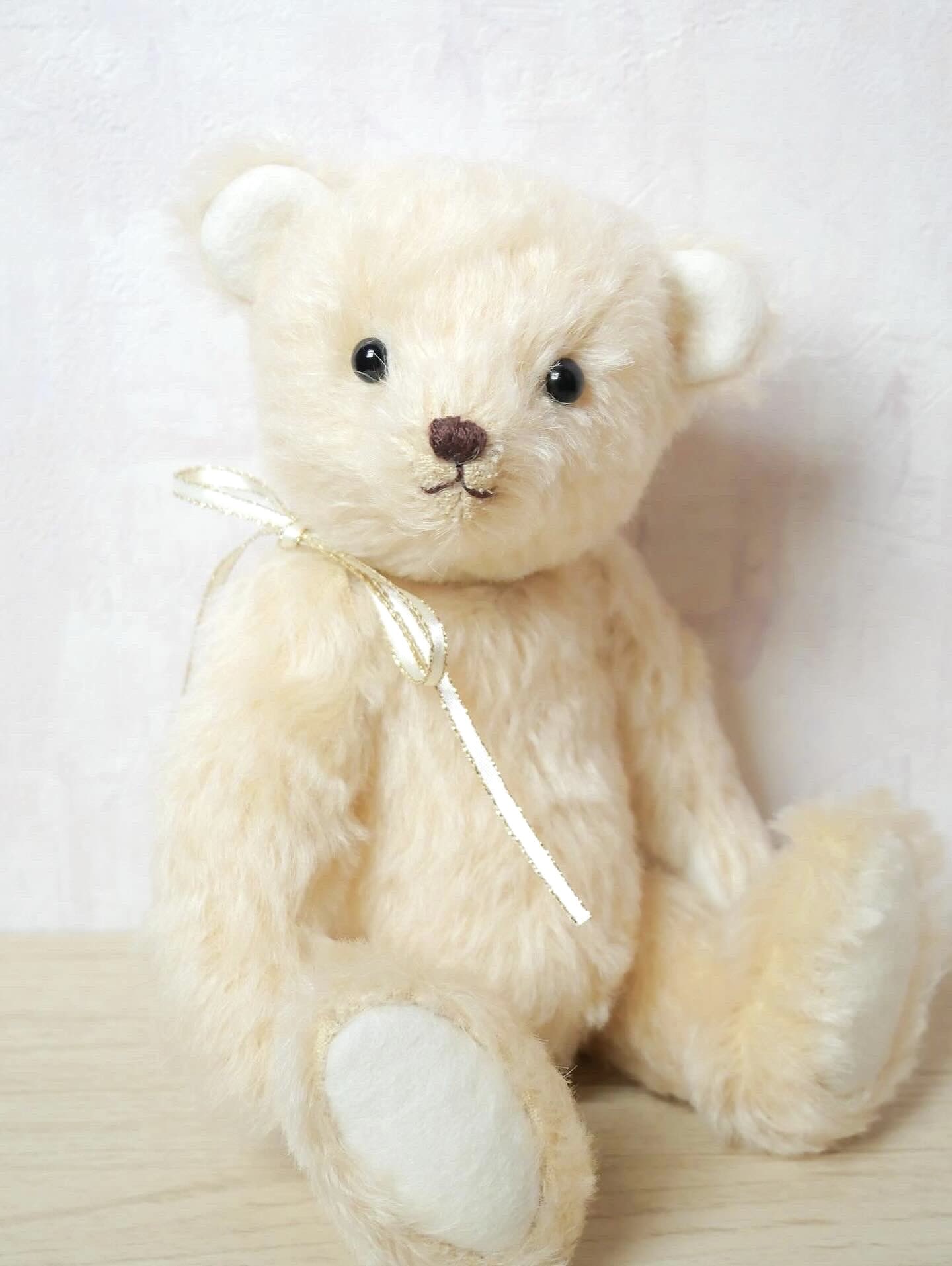 【レア】 ビバリーホワイト ハンドメイド テディベア boベア 宅配買取】幻の作品!! ビバリーホワイトさんのディズニーベア