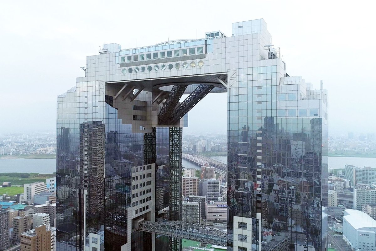 ELLEDECOR_Japan's tweet image. 【大阪】建築好きが行くべき、フォトジェニックな名建築20
bit.ly/3Us4HEp
レトロ建築や最新「グラングリーン大阪」まで。万博で沸き立つ大阪でSNSに映える名建築をピックアップ!この夏は大阪へGO!