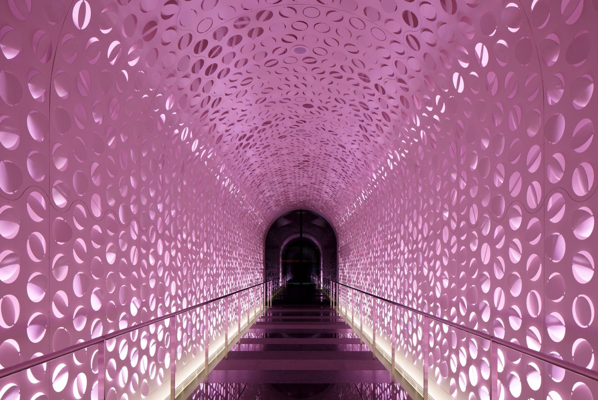 ELLEDECOR_Japan's tweet image. 【大阪】建築好きが行くべき、フォトジェニックな名建築20
bit.ly/3Us4HEp
レトロ建築や最新「グラングリーン大阪」まで。万博で沸き立つ大阪でSNSに映える名建築をピックアップ!この夏は大阪へGO!
