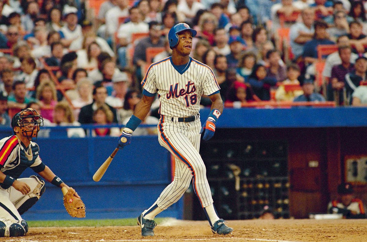 MBrownstein89's tweet image. Only 2 players in @Stathead's database have recorded 250+ home runs and 150+ stolen bases over their first eight big league seasons:
Darryl Strawberry
Shohei Ohtani