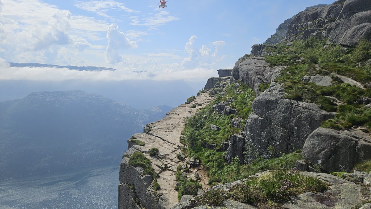 hocekm's tweet image. Norway. Preikestolen