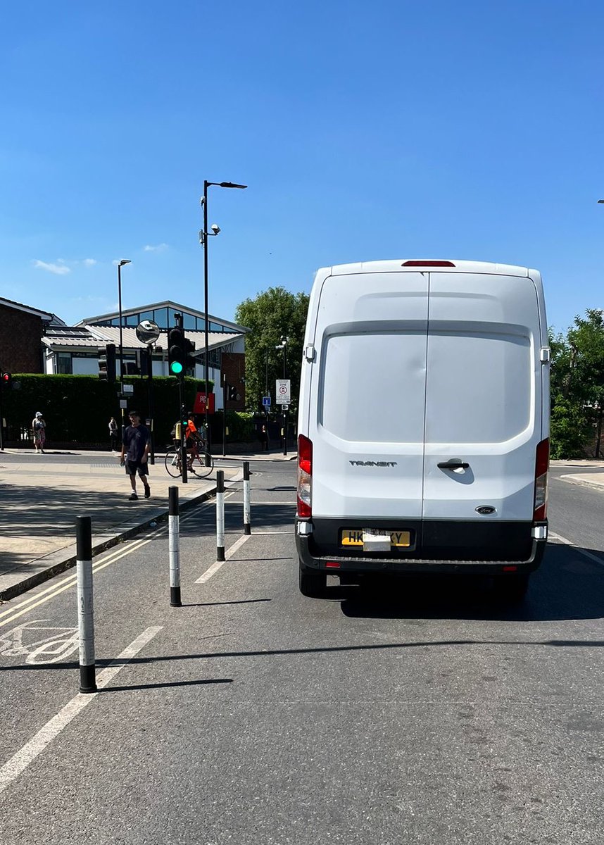 Dulwich Roads is also on Bluesky (@dulwichroads) on Twitter photo Vehicles evading ANPR cameras (by covering their number plates) to drive down school streets are a common sight on the roads around Dulwich. 
Where is the police action to arrest these illegal drivers? Vehicles evading ANPR cameras (by covering their number plates) to drive down school streets are a common sight on the roads around Dulwich. 
Where is the police action to arrest these illegal drivers?